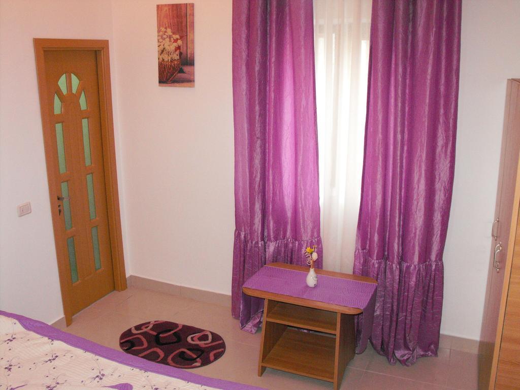 Casa Rustica Hotel Focşani Стая снимка